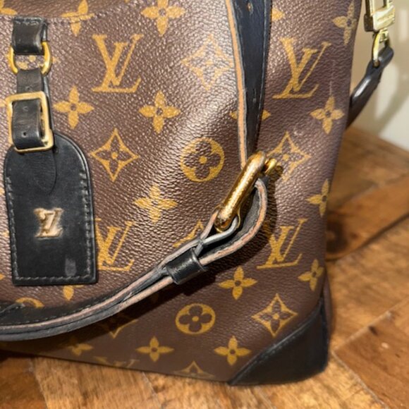 Like New Luois Vuitton Odeon PM / comes with box dust bag and original recept - Picture 2 of 16